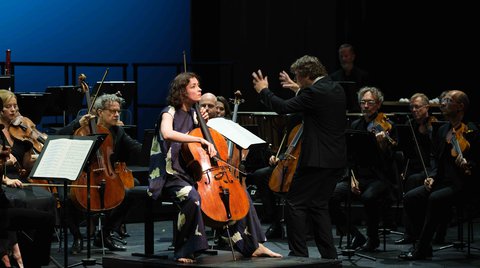Anastasia Kobekina with Mahler Chamber Orchestra