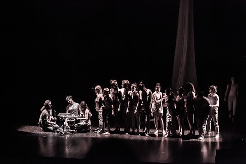 Un-Label - © Yilmaz_Ulus